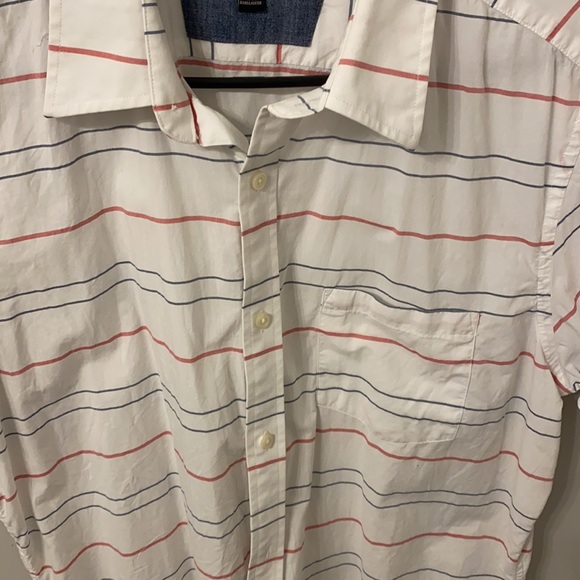 Banana Republic Men’s Short sleeve button up - Picture 4 of 5